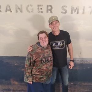 Meet your Posher, Robin